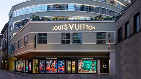 louis vuitton assistenza milano|louis vuitton bagutta milano.